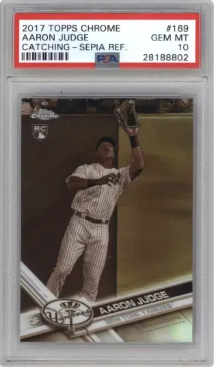 2017 TOPPS CHROME AARON JUDGE CATCHING SEPIA REF.